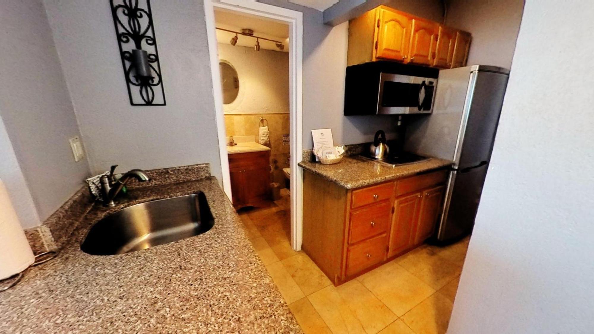 Сasa de vacaciones Castle 828 Oceanfront View With Balcony, Pool, Tennis, Access And Free Parking!