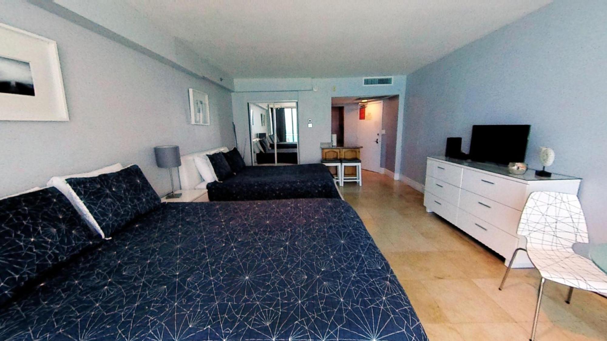 Castle 828 Oceanfront View With Balcony, Pool, Tennis, Access And Free Parking! Сasa de vacaciones