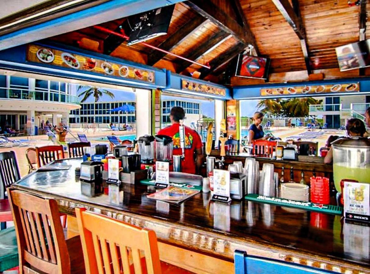 Сasa de vacaciones Castle 828 Oceanfront View With Balcony, Pool, Tennis, Access And Free Parking! Miami Beach